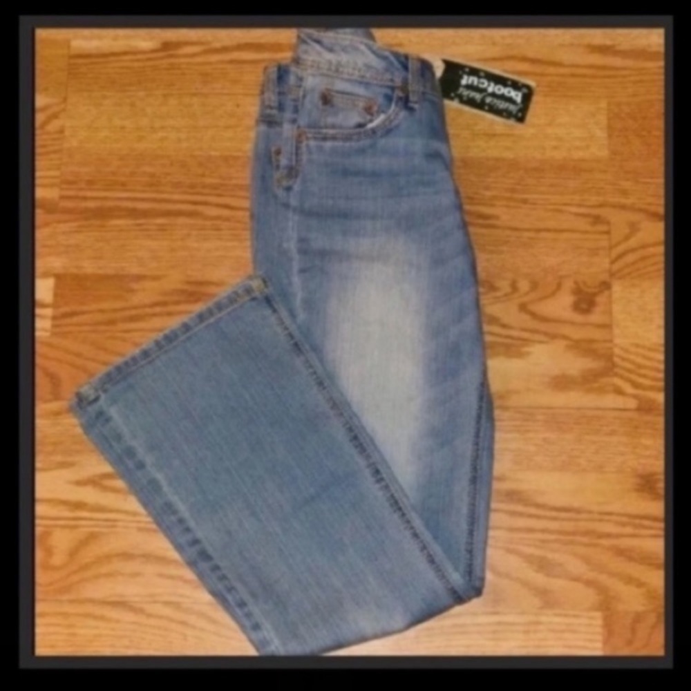 Justice for Girls - Simply Low Bootcut Light Wash Denim Jeans - Sz 14R. - Picture 4 of 10